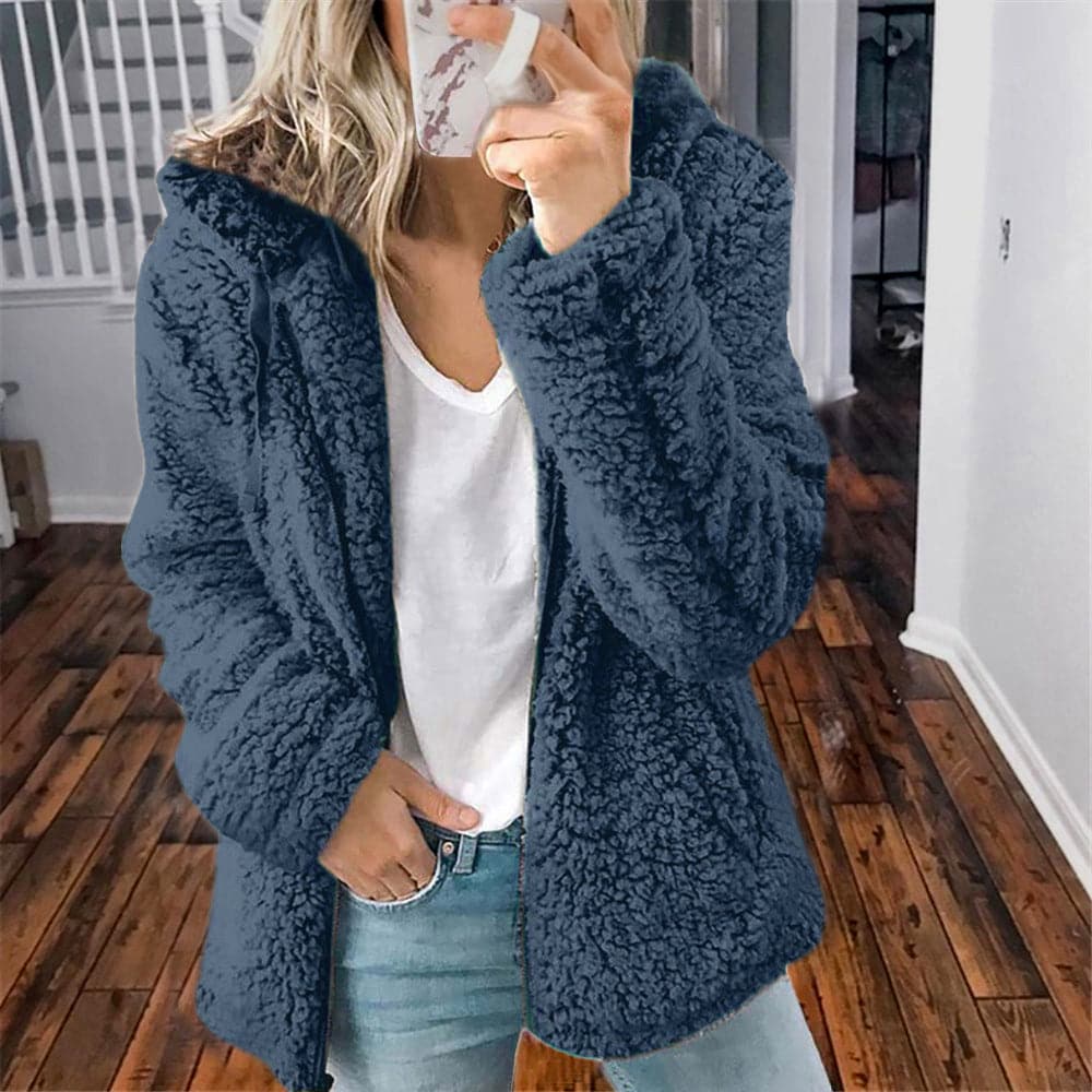 Julia - Flauschige Damenjacke