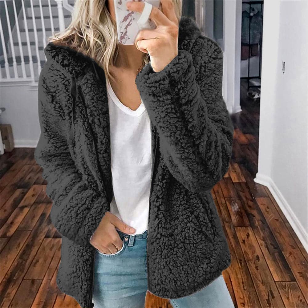Julia - Flauschige Damenjacke