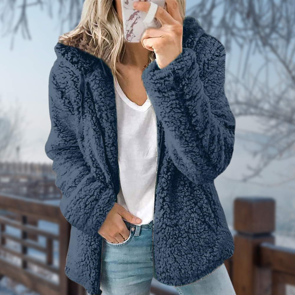 LEA - Stylischer und eleganter Wollmantel